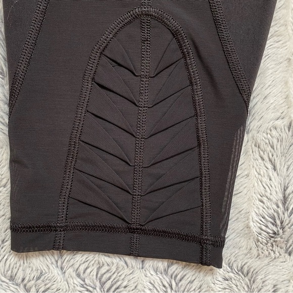 Victorias Secret Knockout Crop Mesh Bottom Knockout Capri - Picture 8 of 11